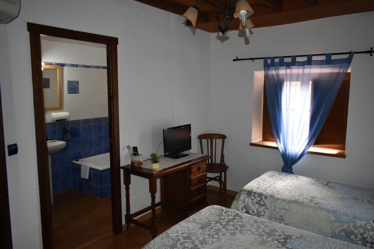 Hotel La magnolia La Puerta de Segura Esterno foto
